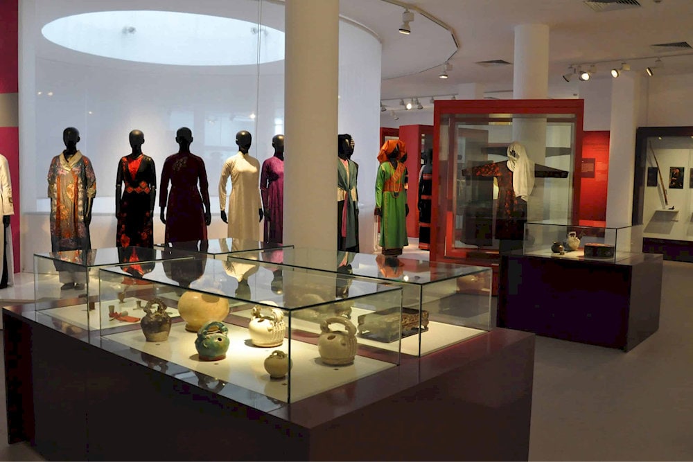 Visitors can explore traditional costumes, historical photographs, and personal accounts of female soldiers and activists 